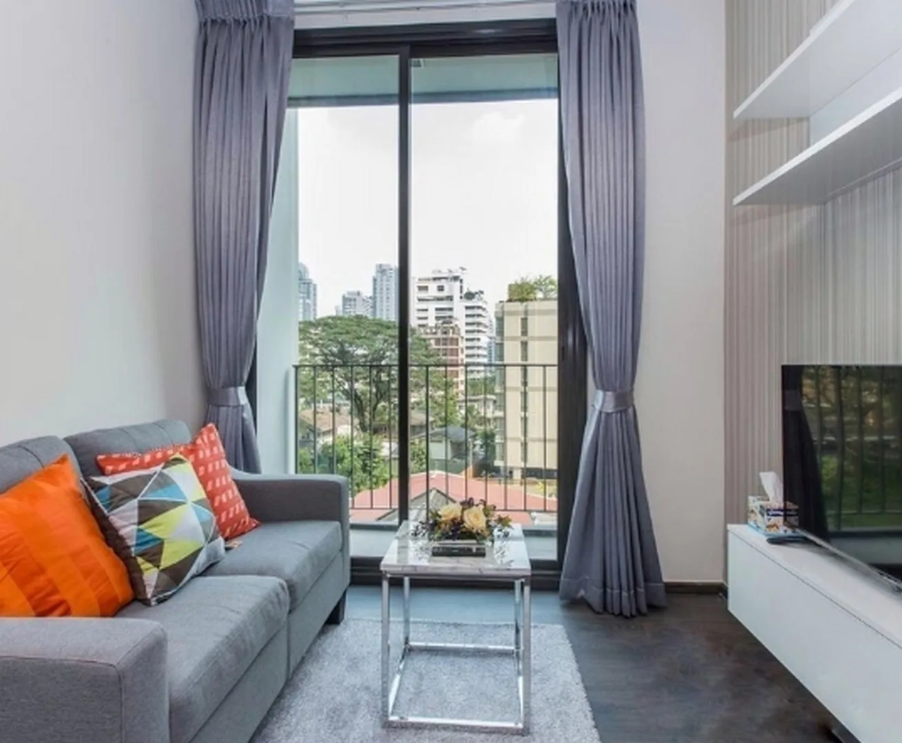 Edge Sukhumvit 23 — photo 2