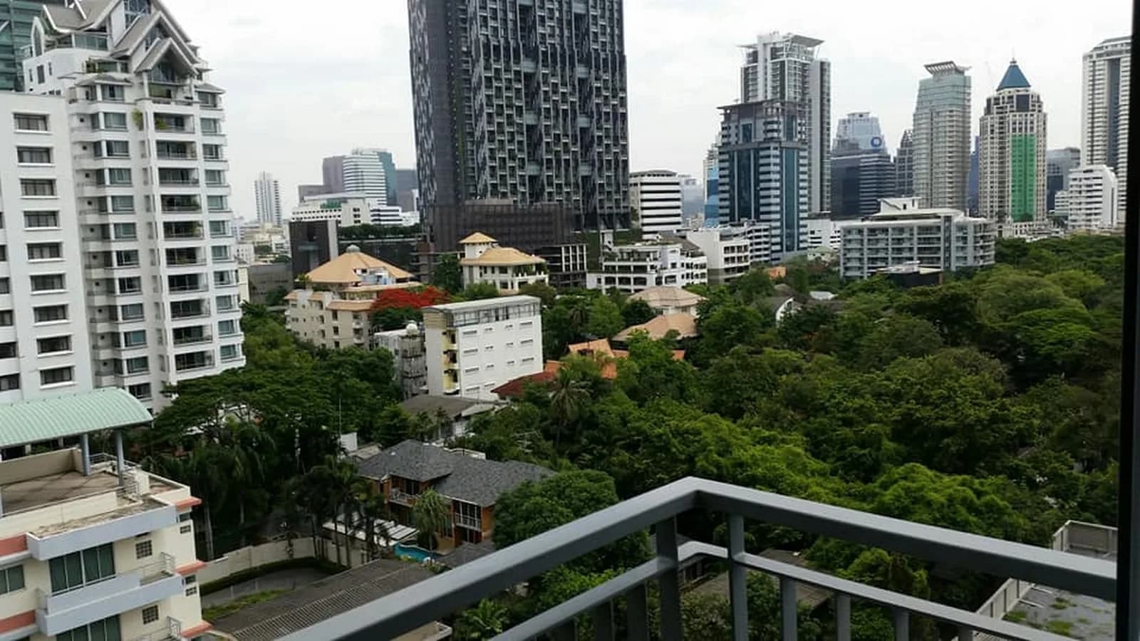 Rhythm Sathorn - Narathiwas — photo 6