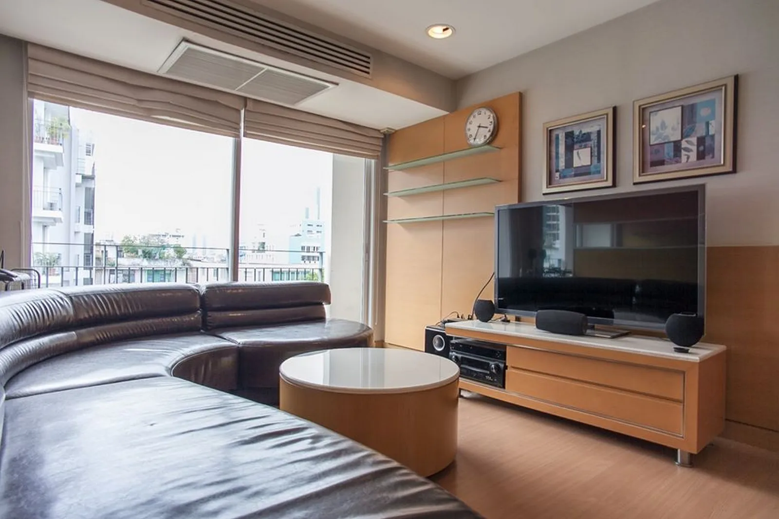 The Bangkok Thanon Sub — photo 2