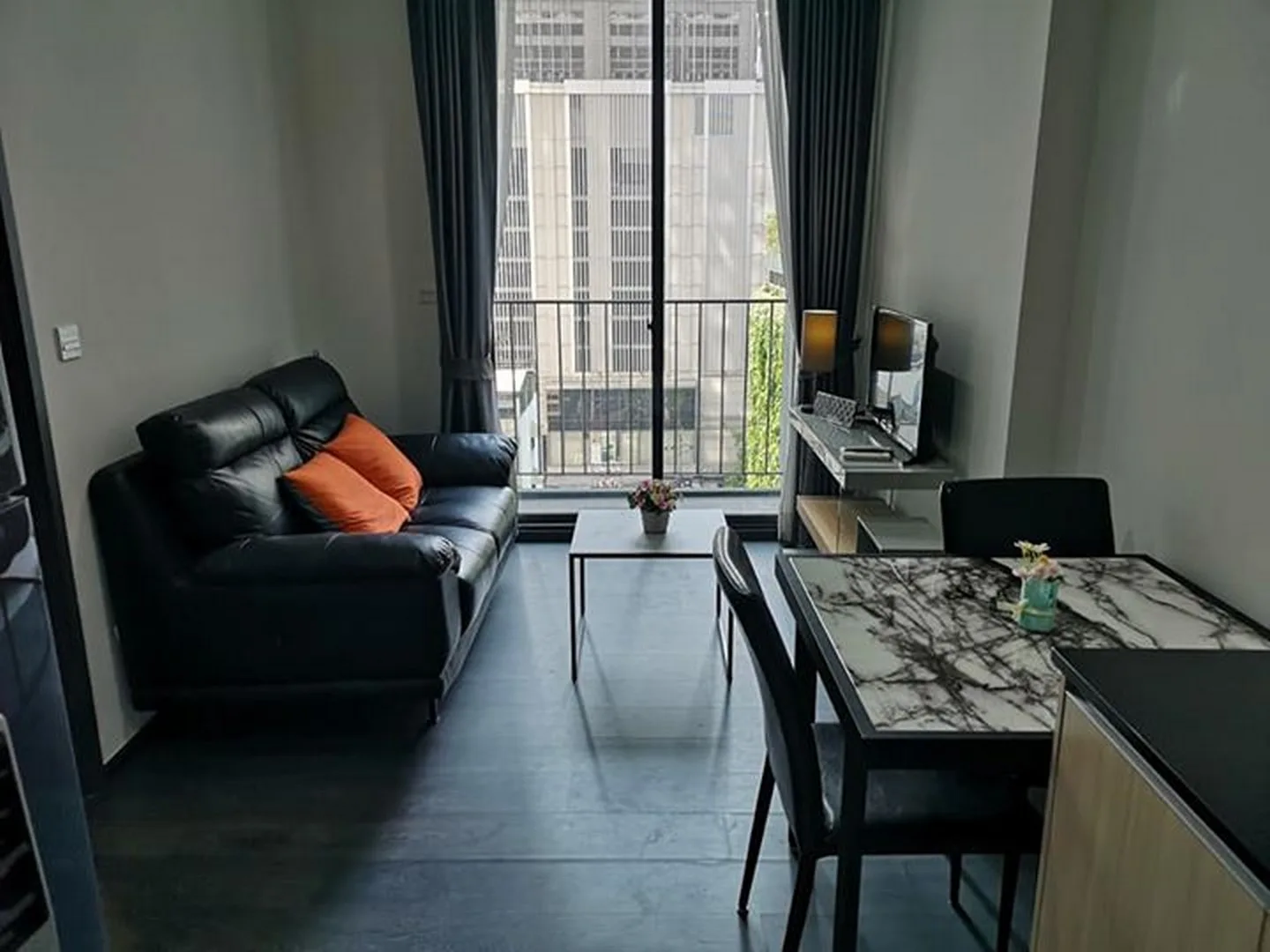 Edge Sukhumvit 23 — photo 11