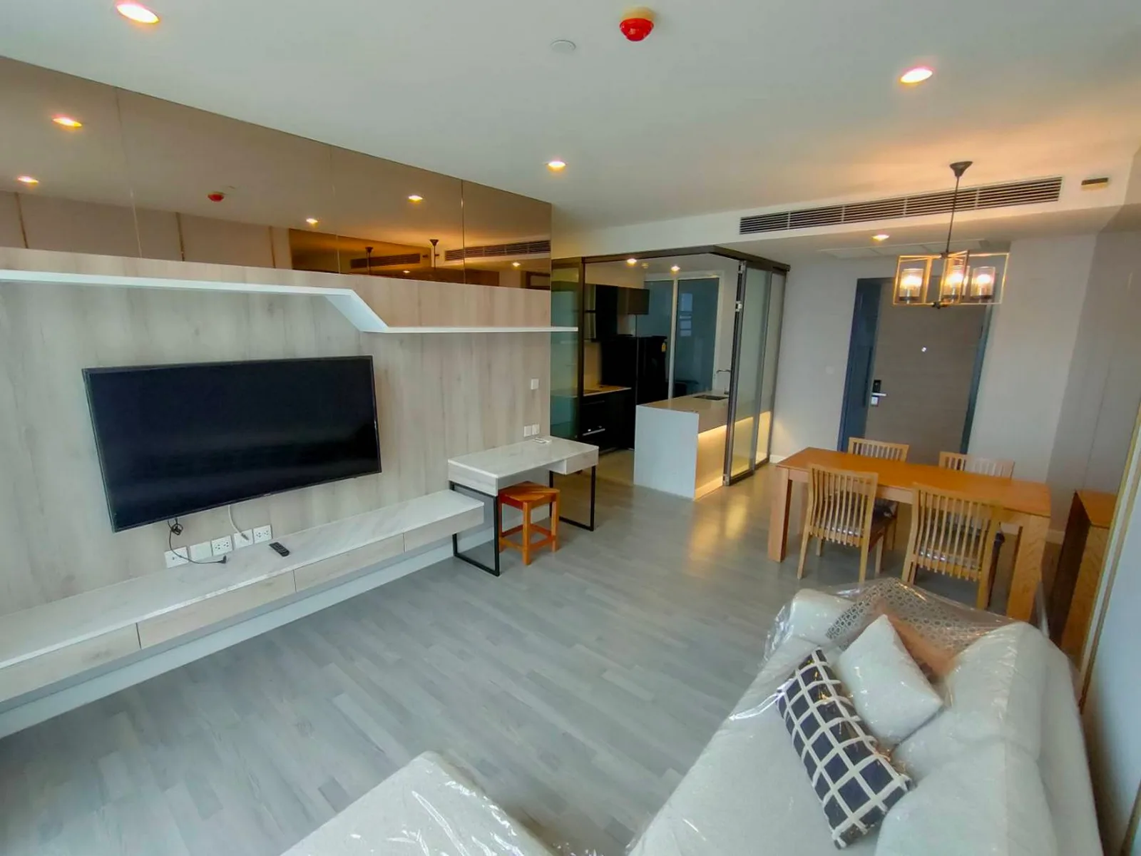 The room Sathorn - TanonPun — photo 3