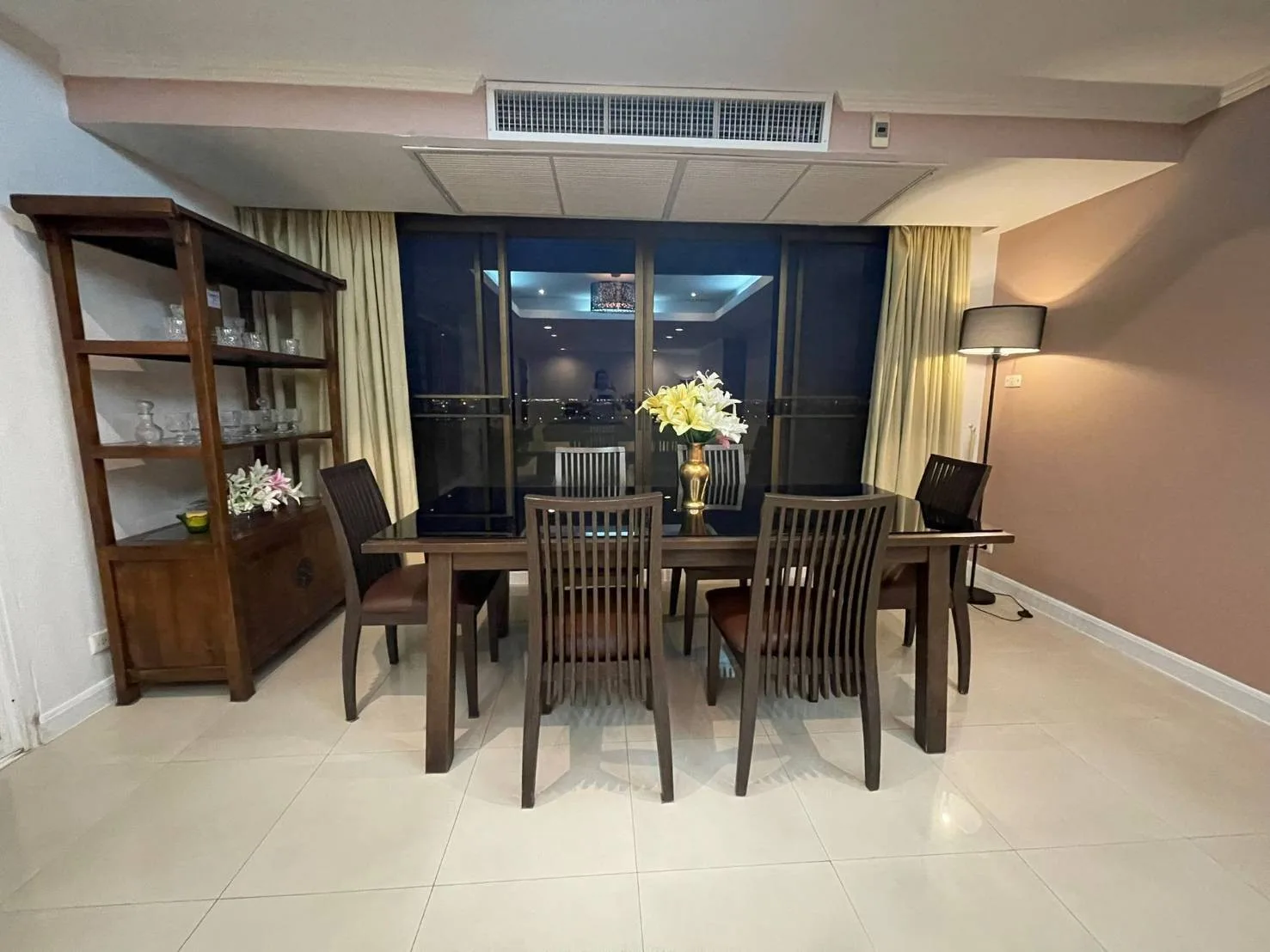 Empire House — photo 14