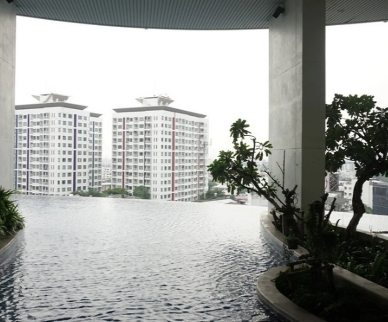 Sky Walk Condominium — photo 8
