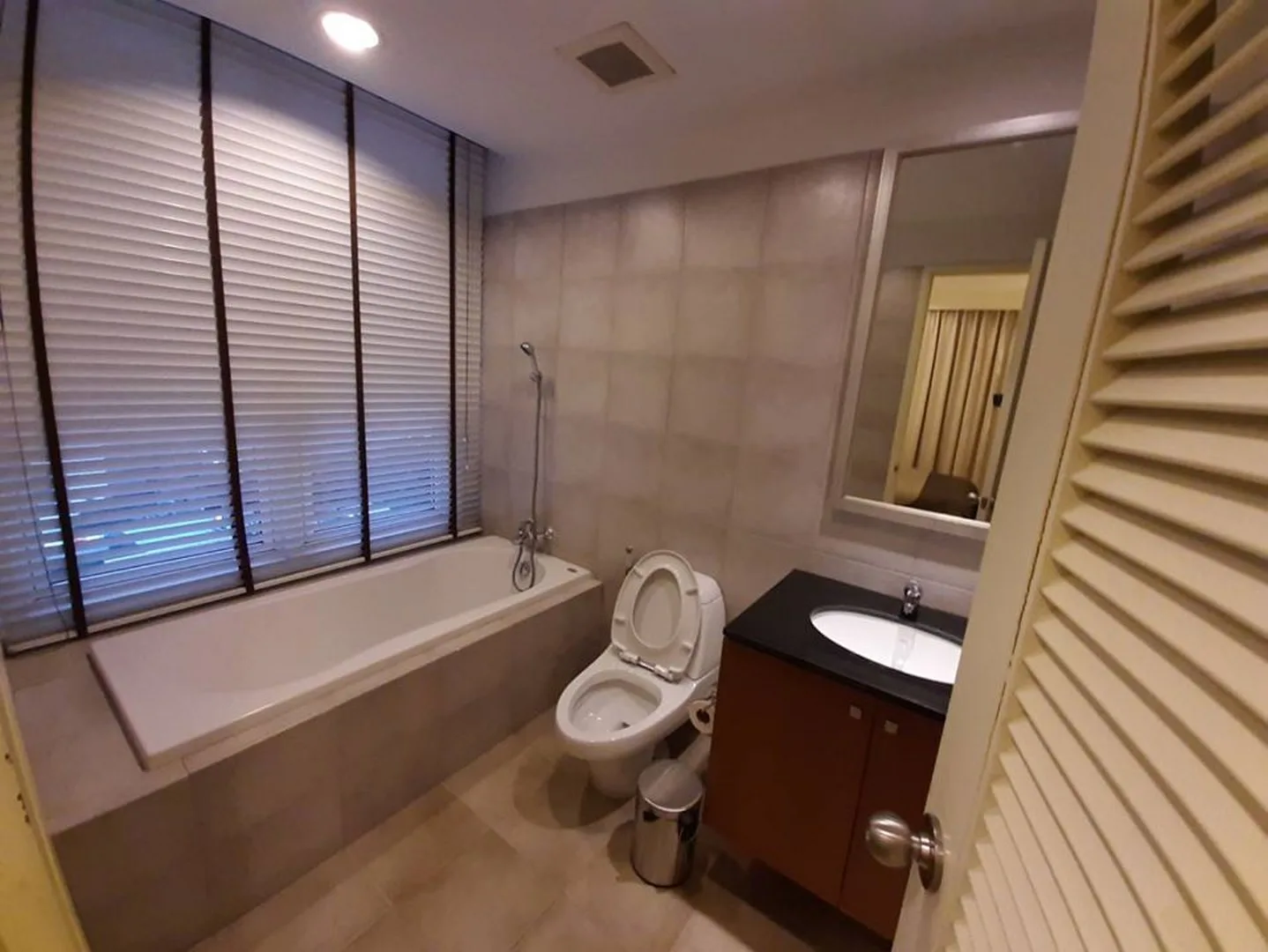 Hampton Thonglor 10 — photo 13