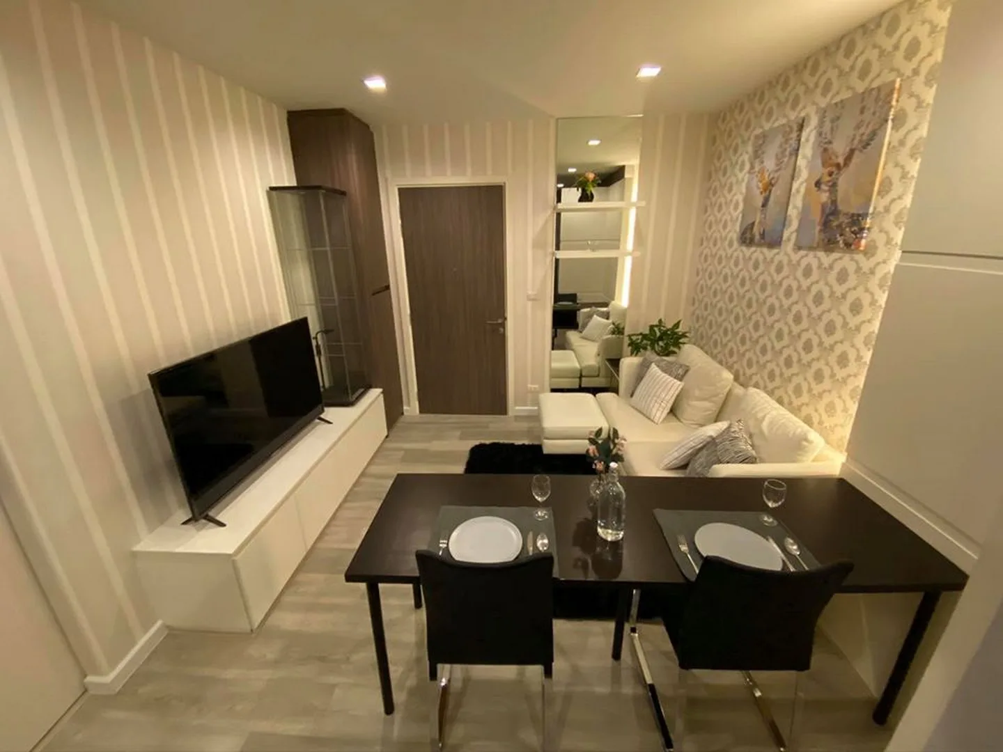 Urbano Absolute Sathon - Taksin — photo 9