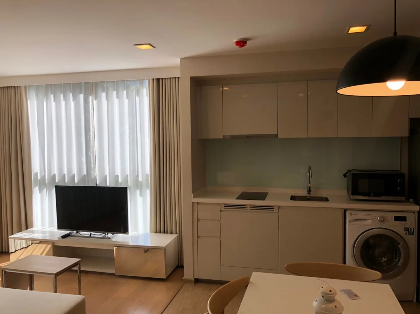 LIV@49 — photo 12