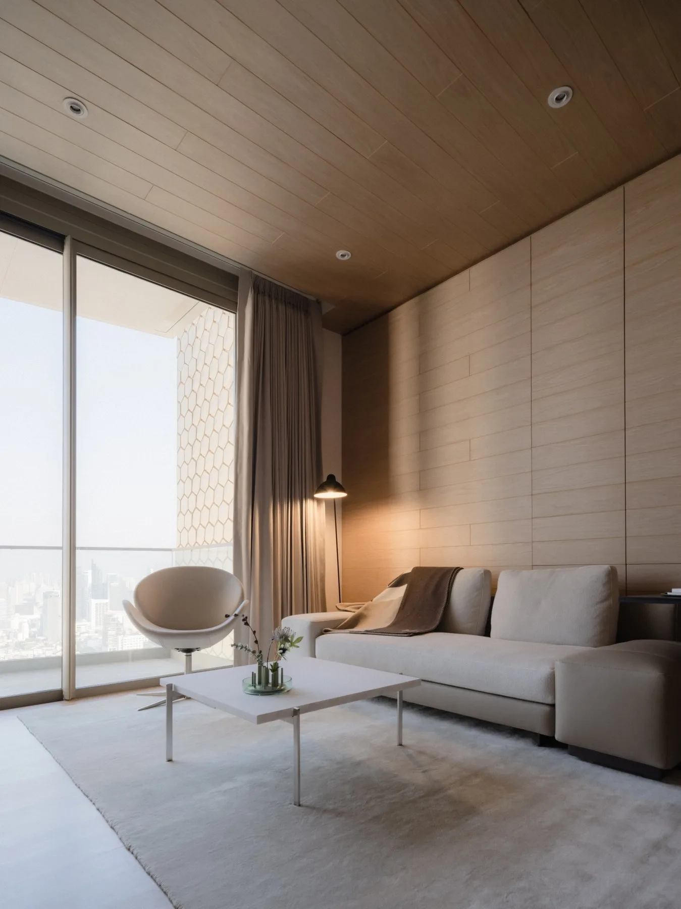 Magnolias Waterfront Residences — photo 4