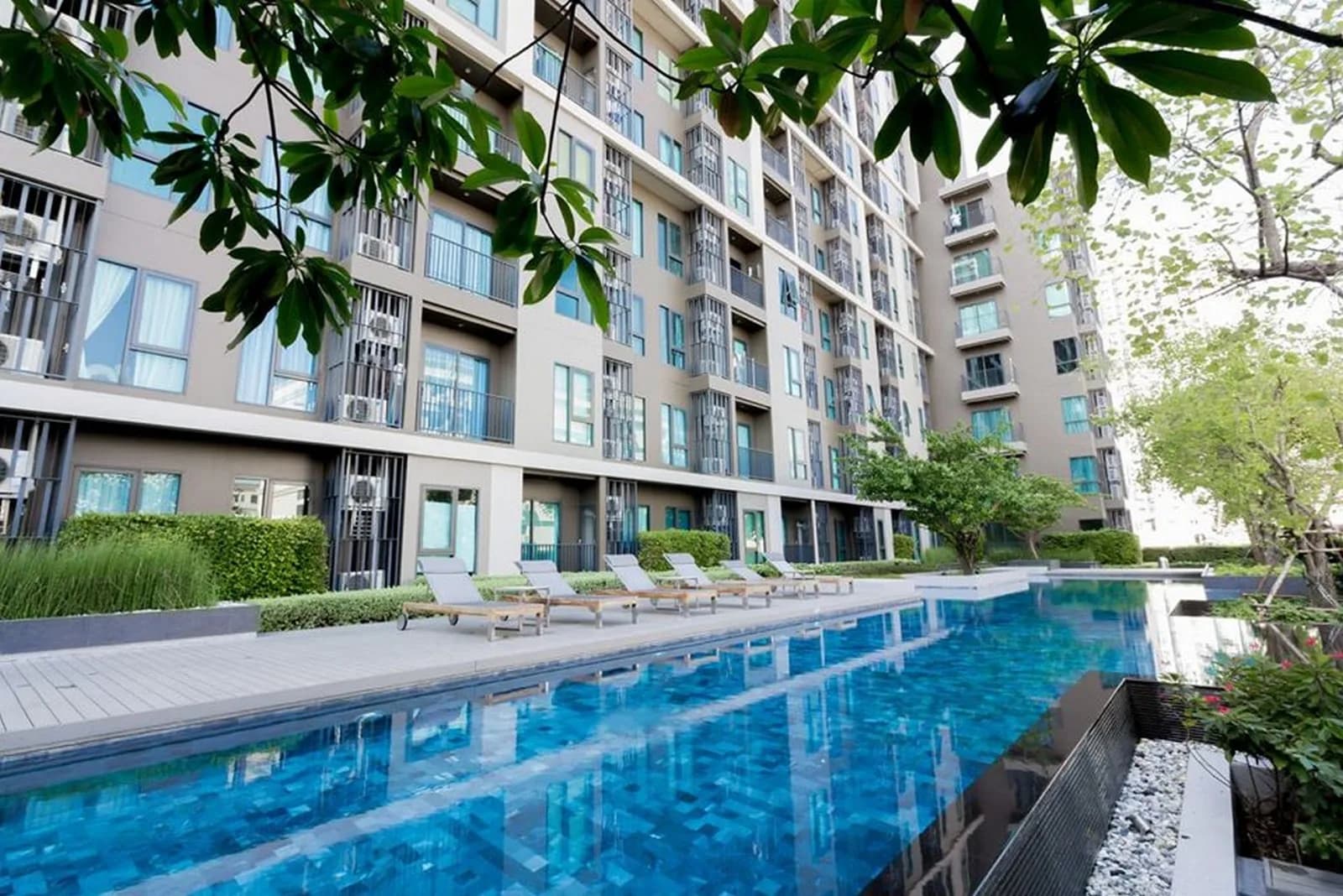 Centric Ratchada - Huai Khwang — photo 13