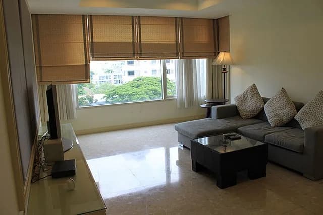 Hampton Thonglor 10 — photo 2