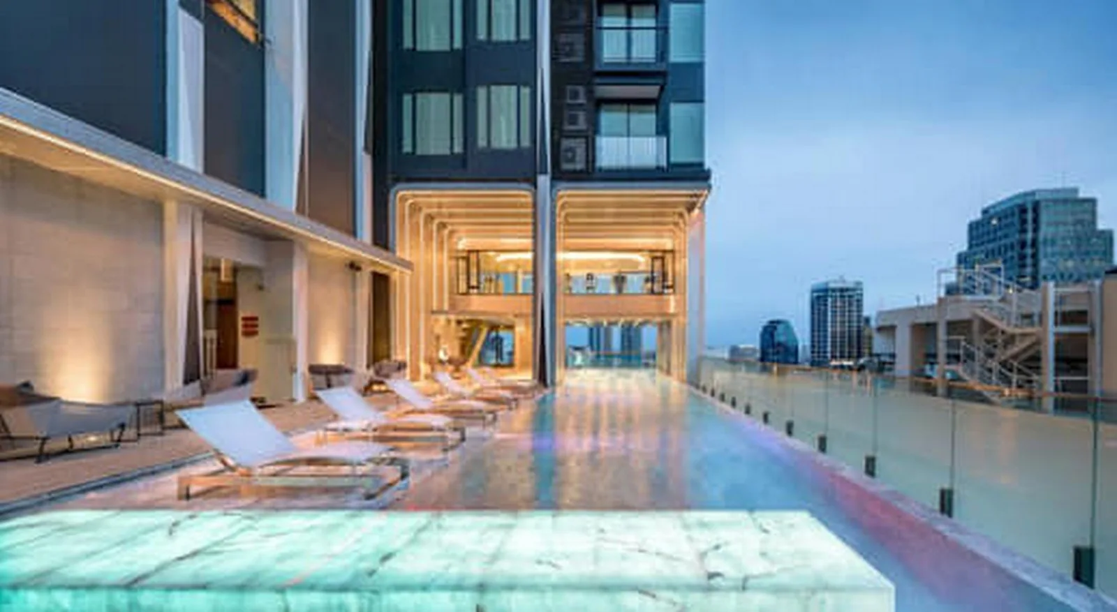 Edge Sukhumvit 23 — photo 11