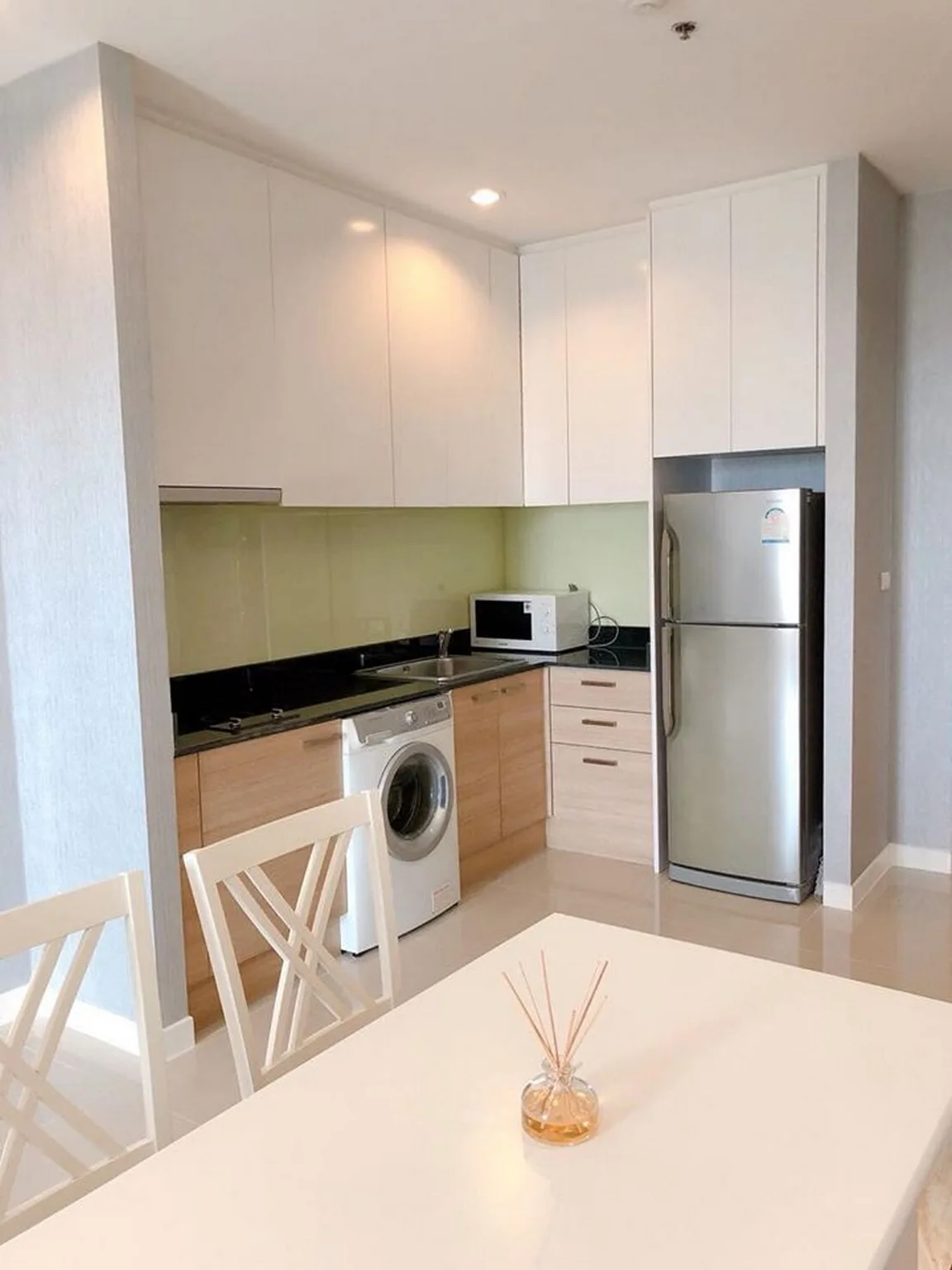 Circle Condominium — photo 3
