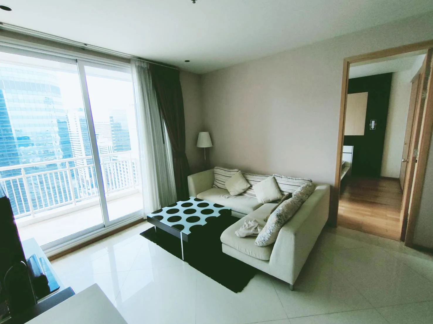 The Empire Place — photo 2