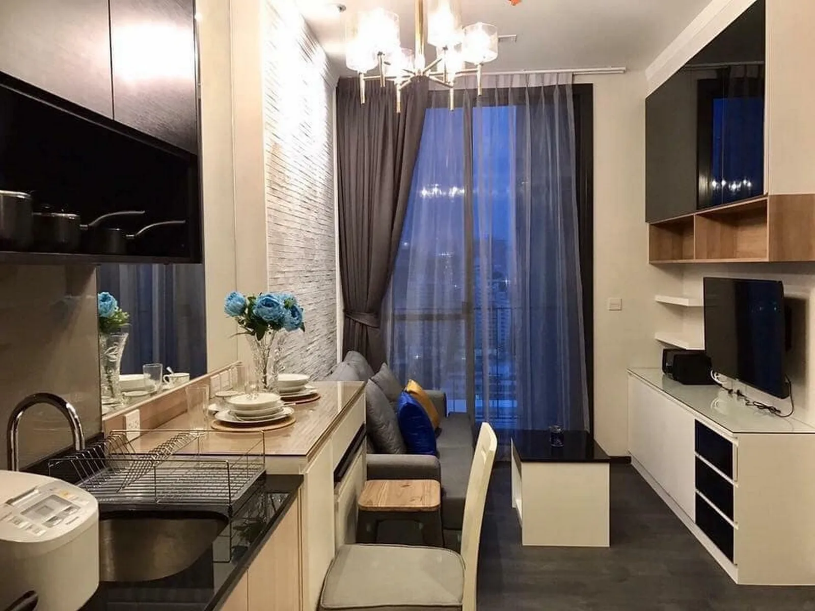 Edge Sukhumvit 23 — photo 4