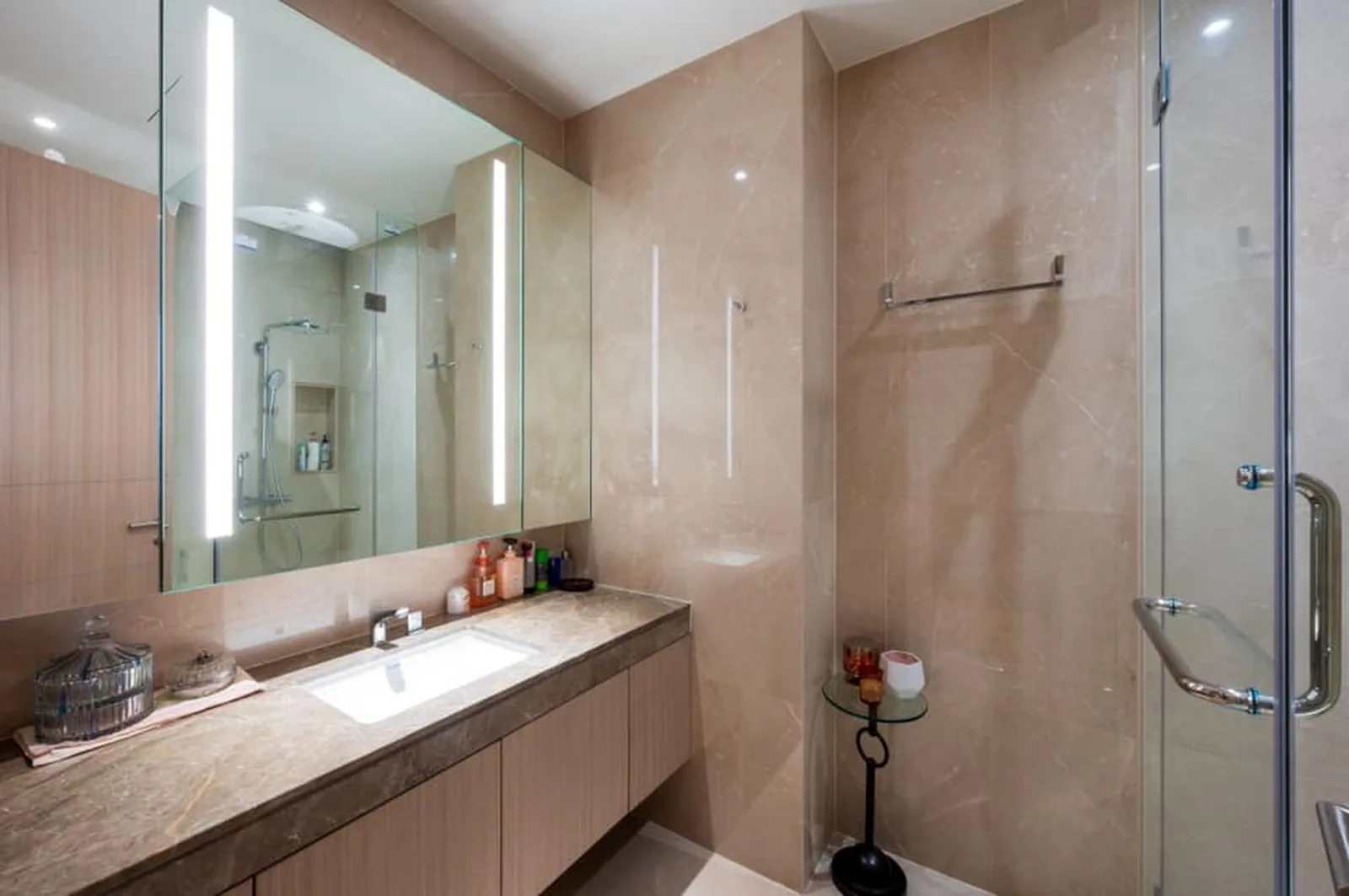 Magnolias Waterfront Residences — photo 5