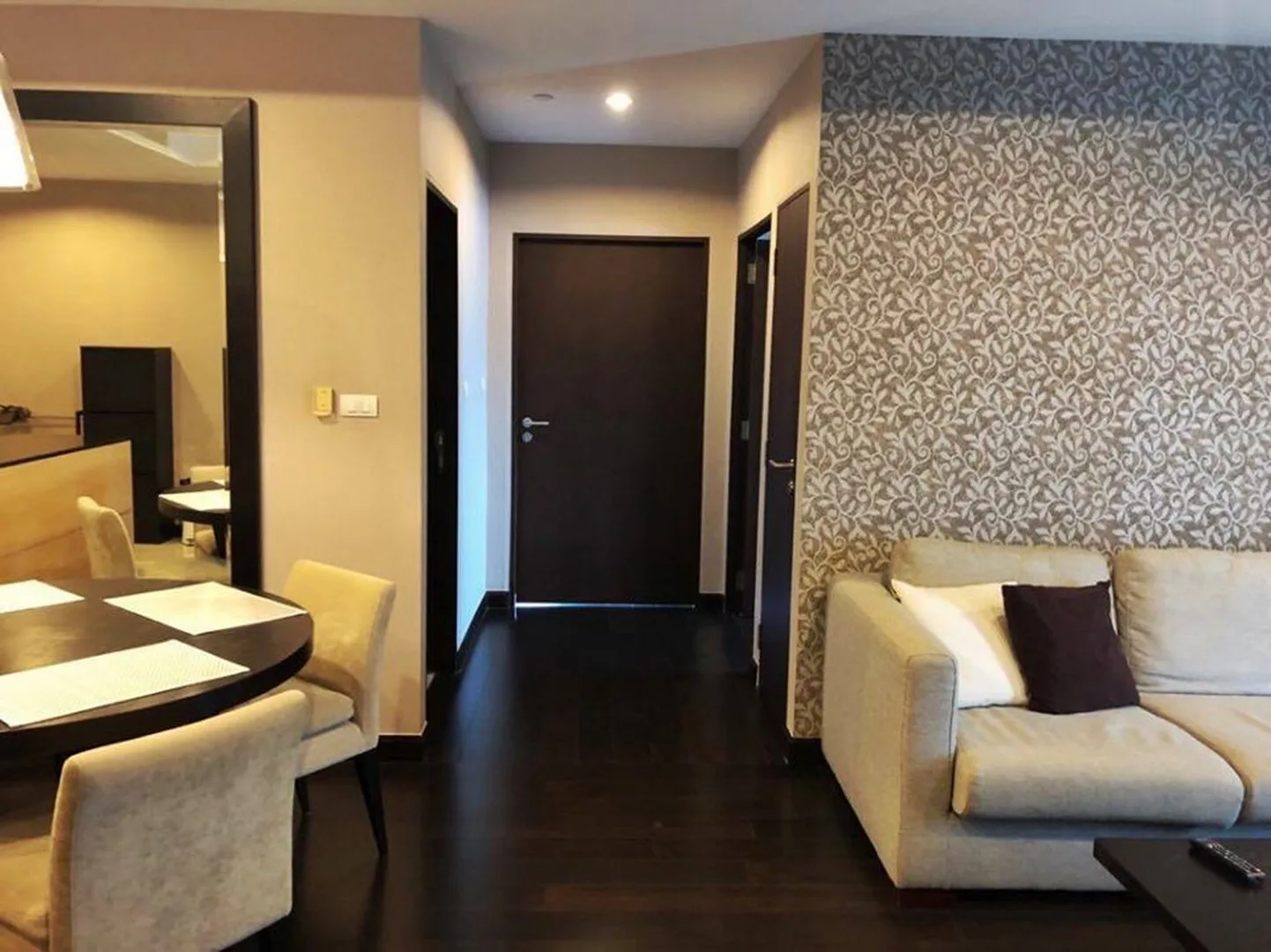Sathorn Gardens — photo 1