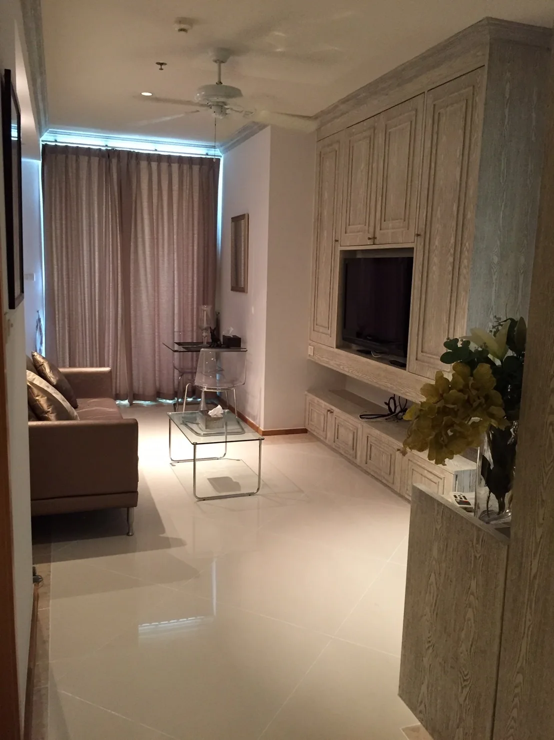 The Empire Place — photo 3
