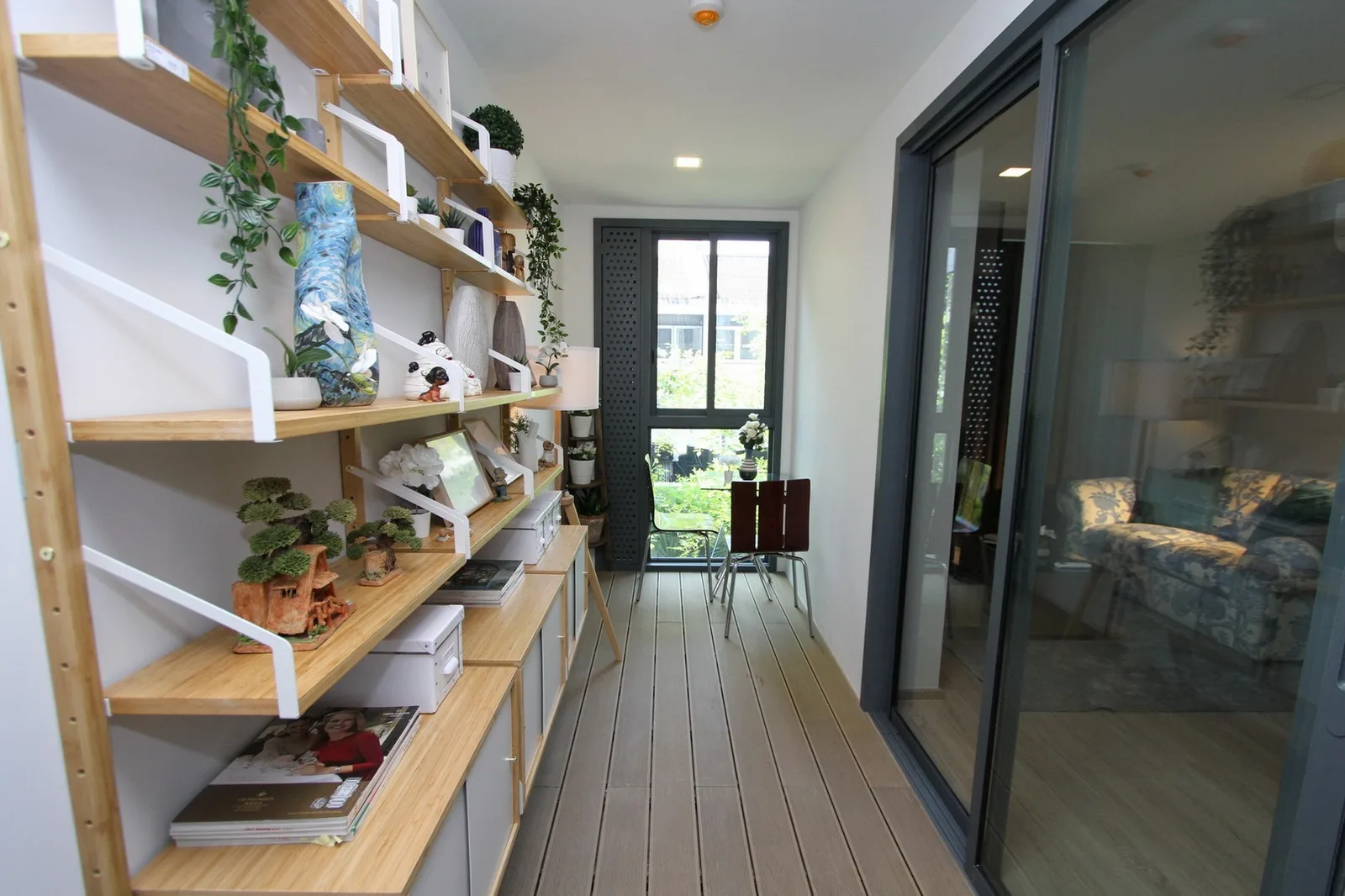 Taka Haus Ekamai 12 — photo 10