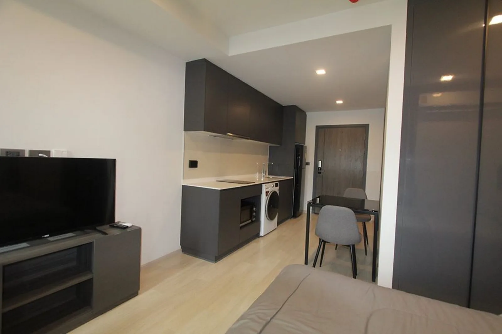 Venio Sukhumvit 10 — photo 3