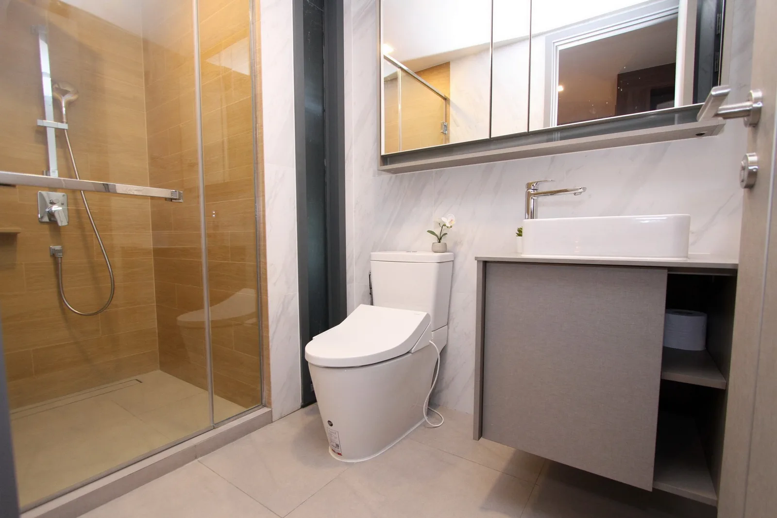 Taka Haus Ekamai 12 — photo 9