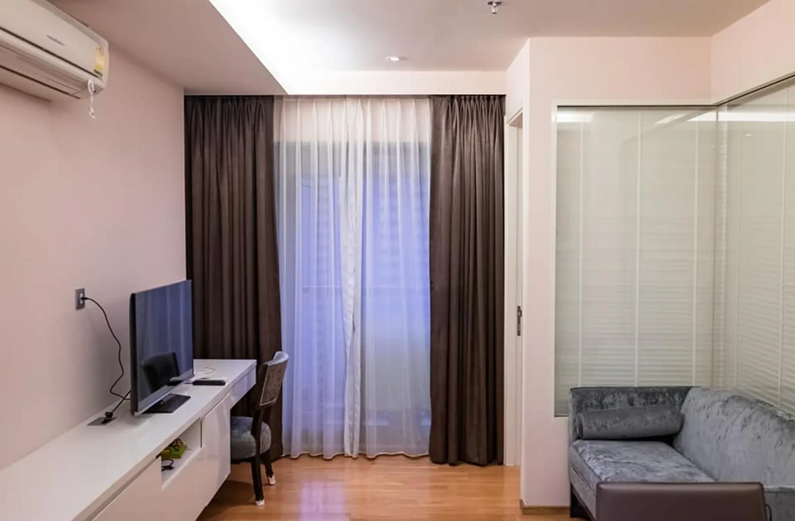 H Sukhumvit 43 — photo 1
