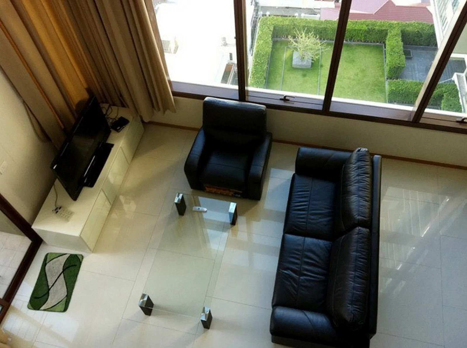 The Emporio Place — photo 2
