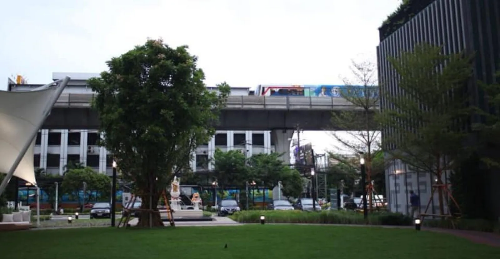 Ideo Mobi Sukhumvit 81 — photo 8