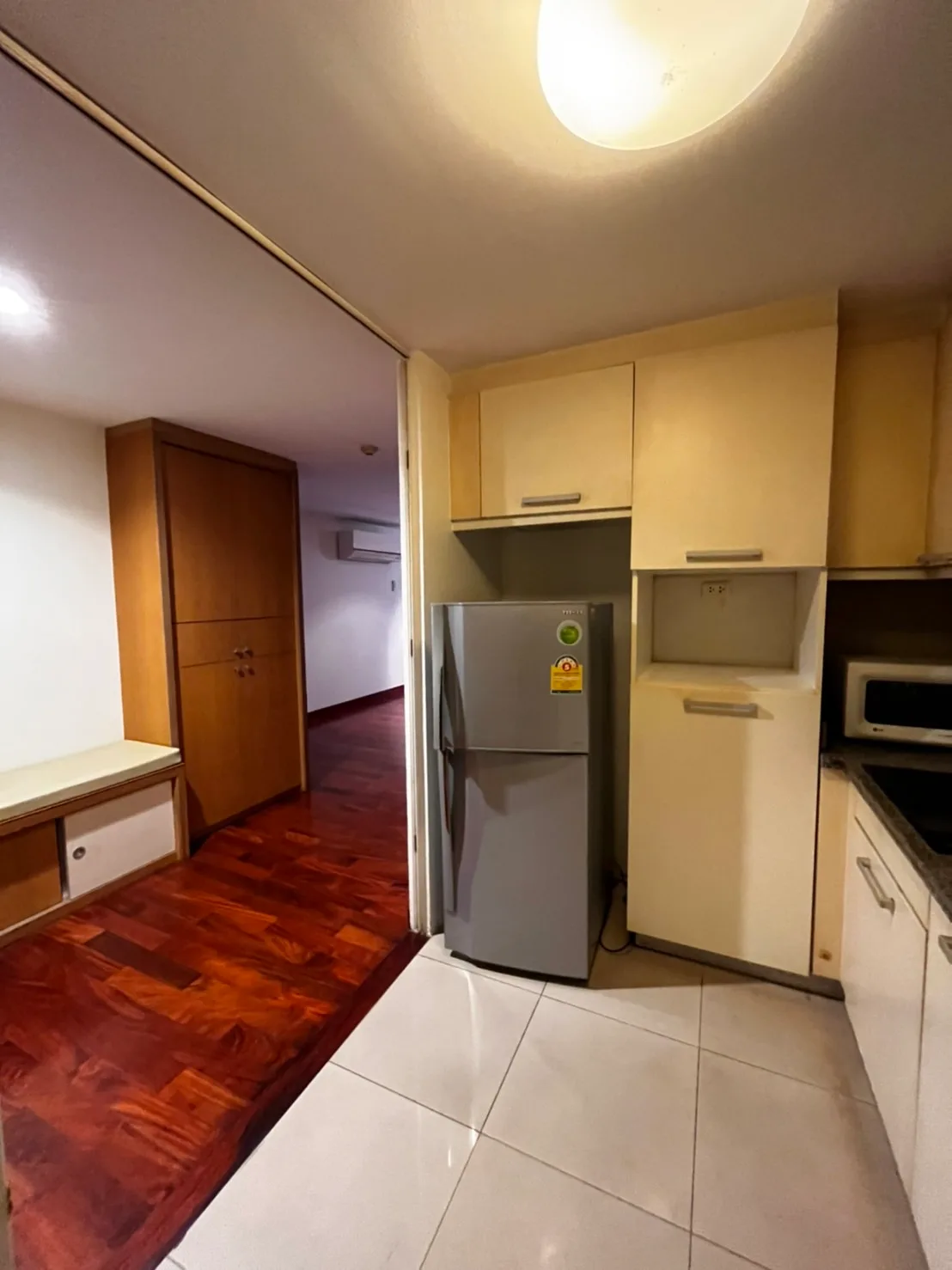 Urbana Sukhumvit 15 — photo 8
