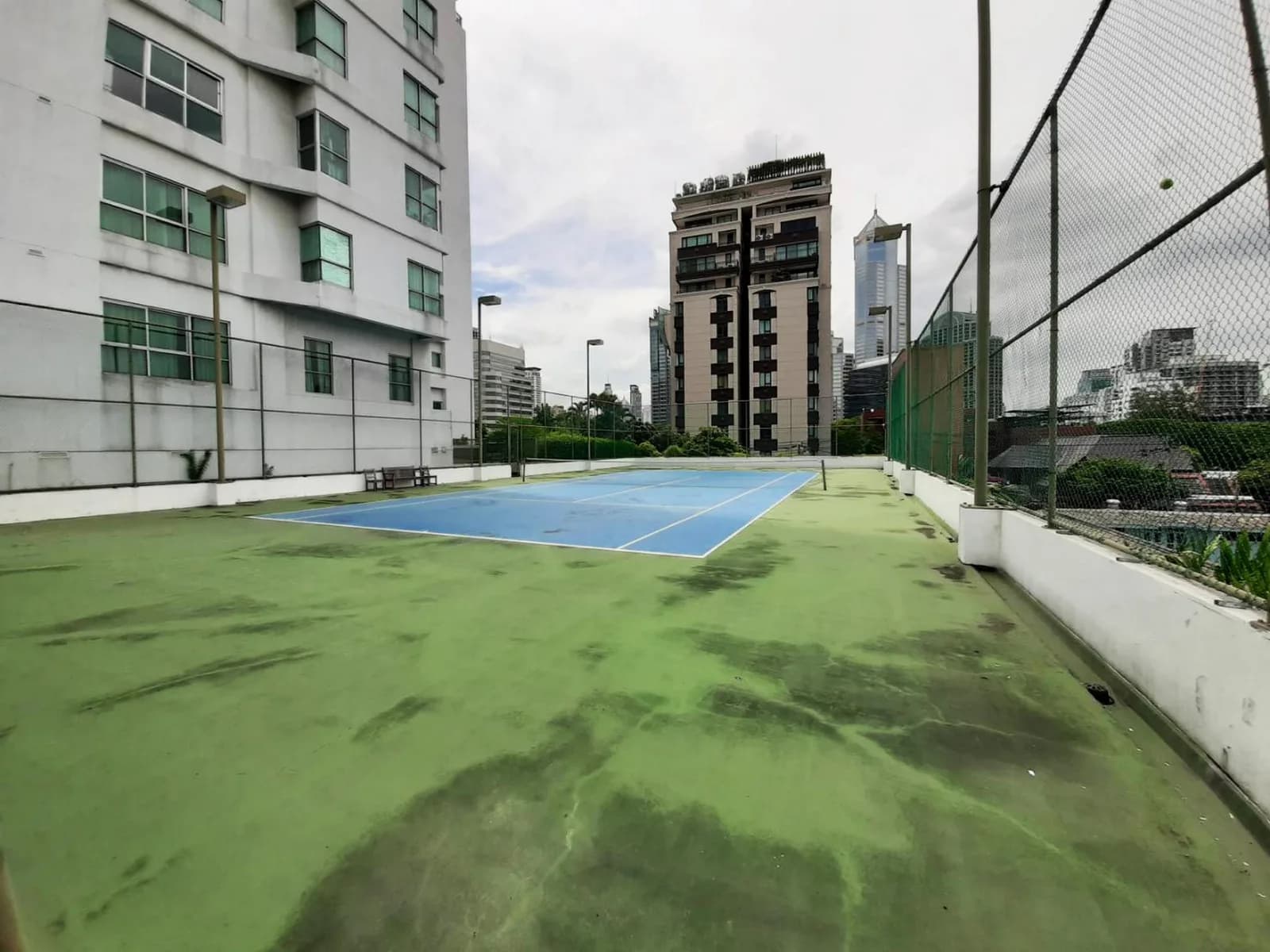 Royal Residence Park — photo 15
