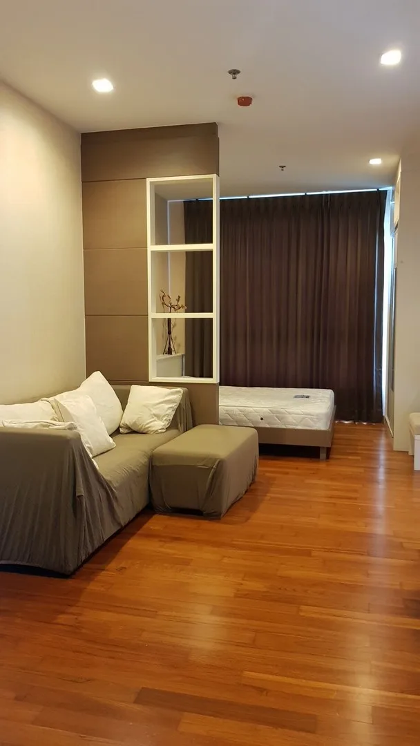 Ivy Sathorn 10 — photo 1