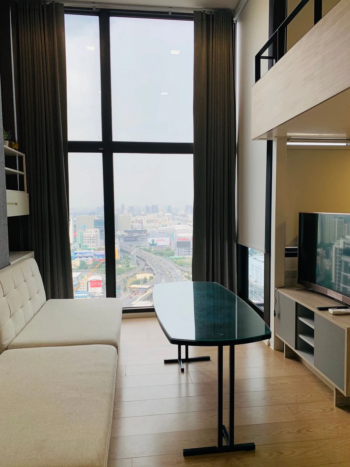 Chewathai Residence Asoke — photo 1