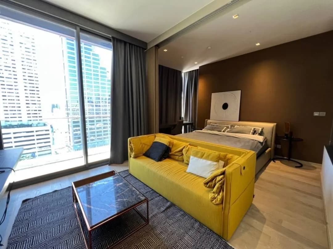 Ashton Silom — photo 1