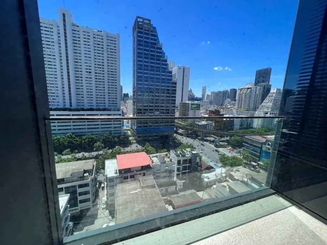 Ashton Silom — photo 10