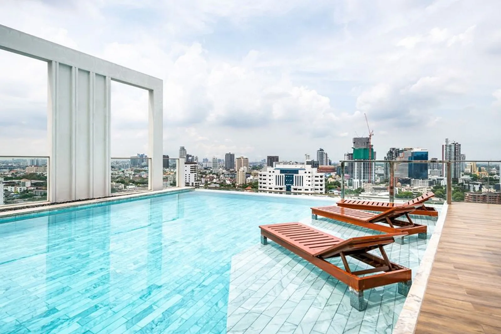M Thonglor 10 — photo 17