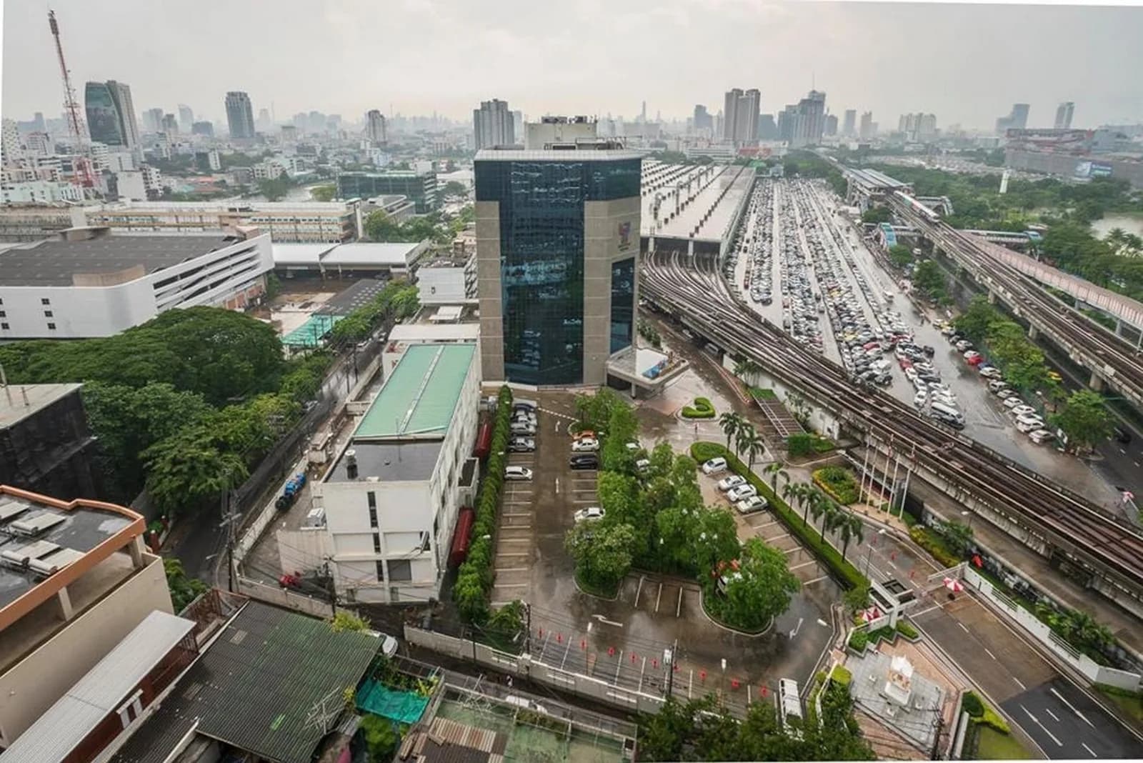 Ideo Sathorn - Wongwian Yai — photo 13