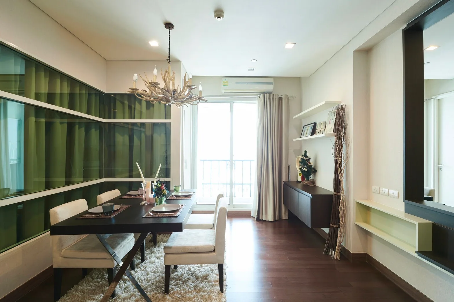 Ivy Thonglor — photo 4