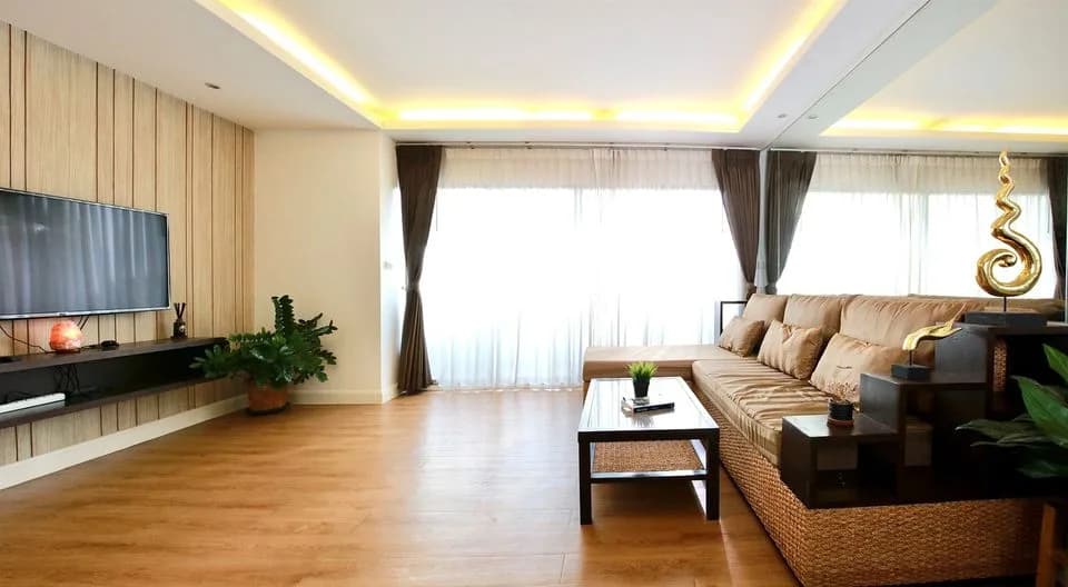 Phasuk Place — photo 1