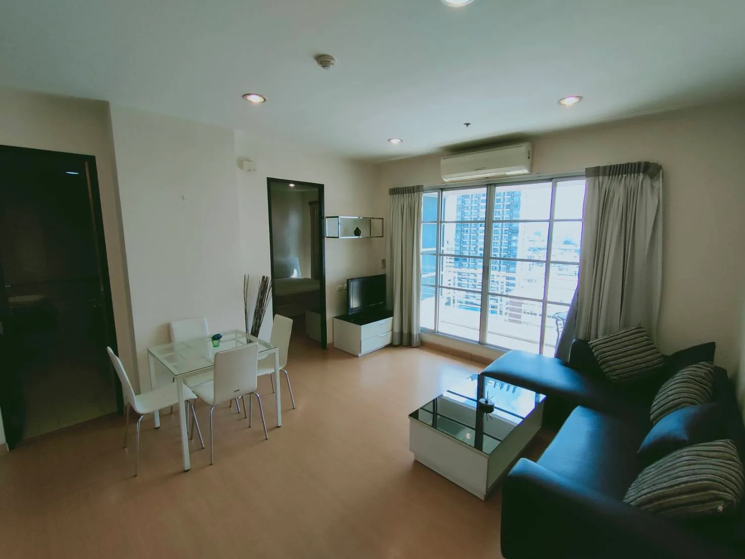 Baan Klang Krung Siam - Pathumwan — photo 3