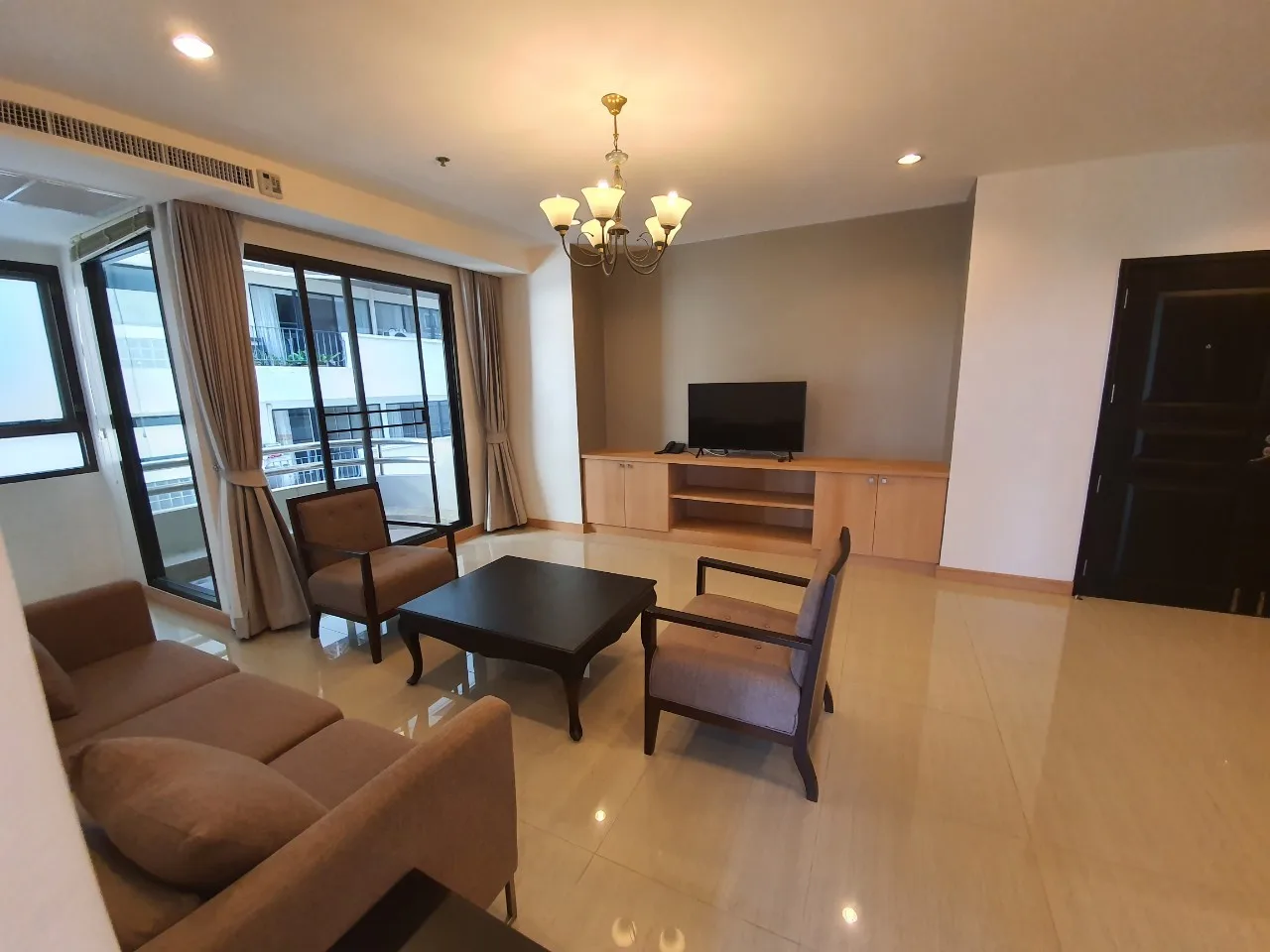 Charoenjai Place — photo 1
