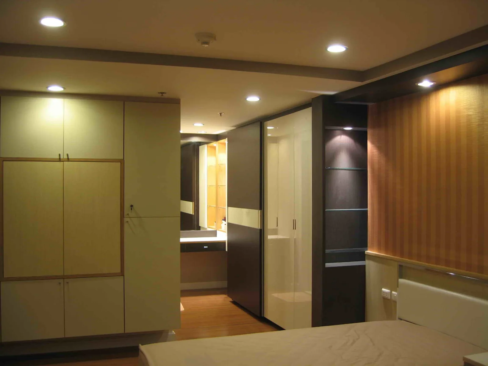 The Trendy Condominium — photo 4