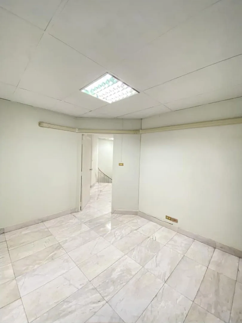 Thonglor Tower — photo 9