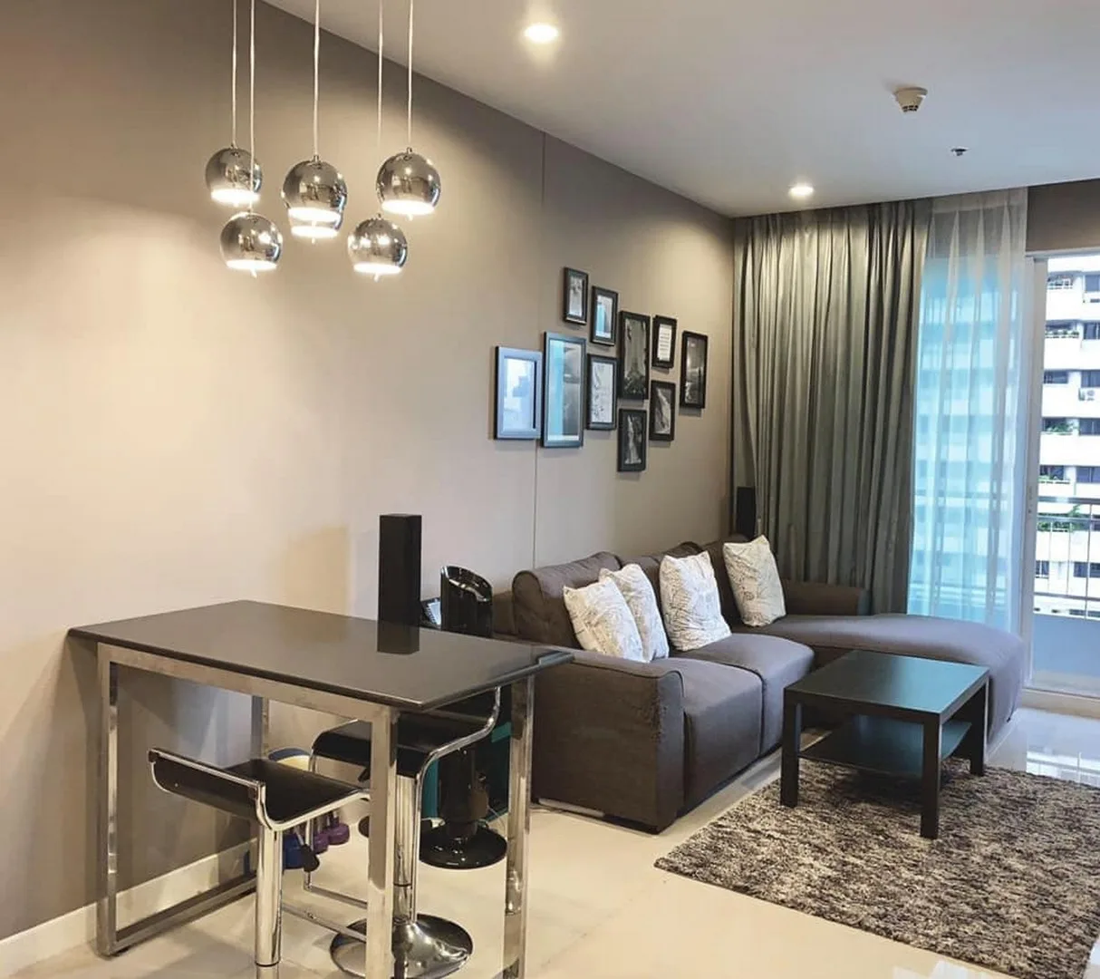Circle Condominium — photo 1