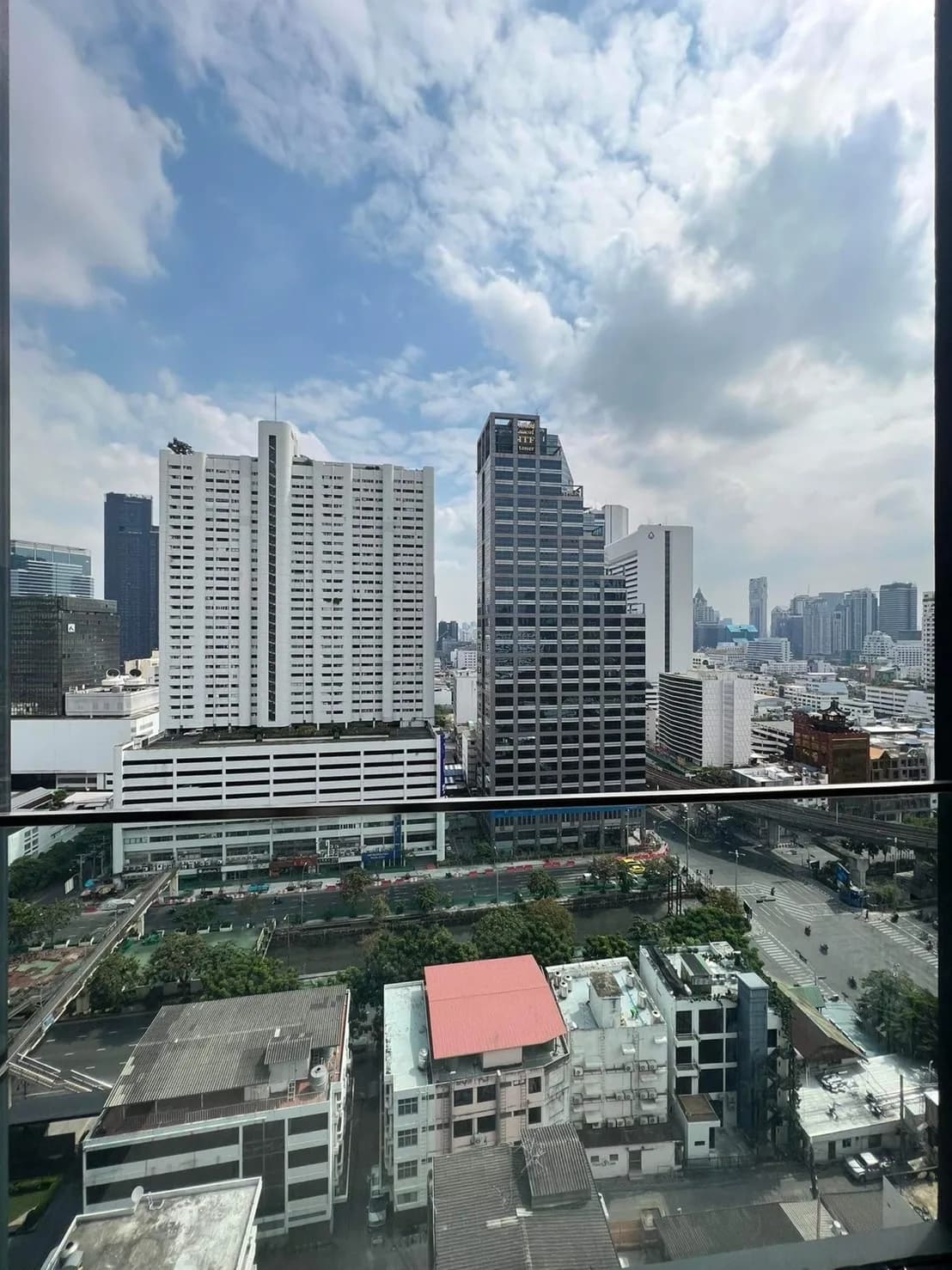 Ashton Silom — photo 7