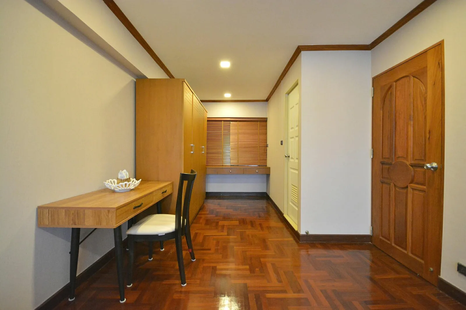 Thonglor Tower — photo 11
