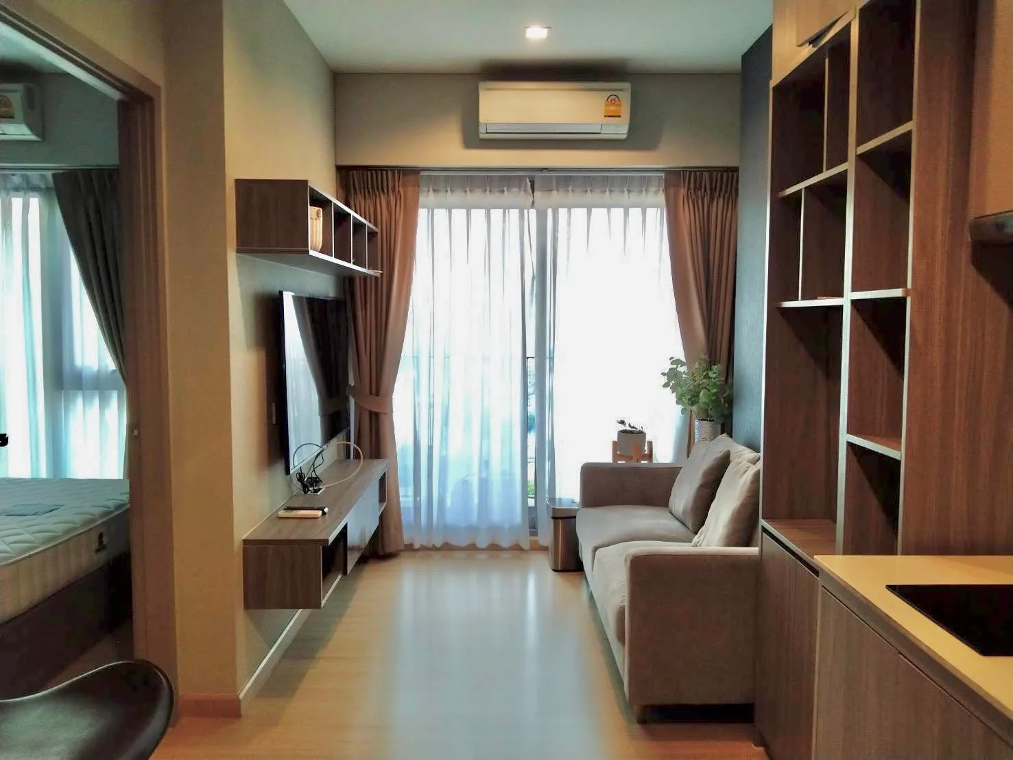 Whizdom Connect Sukhumvit — photo 1