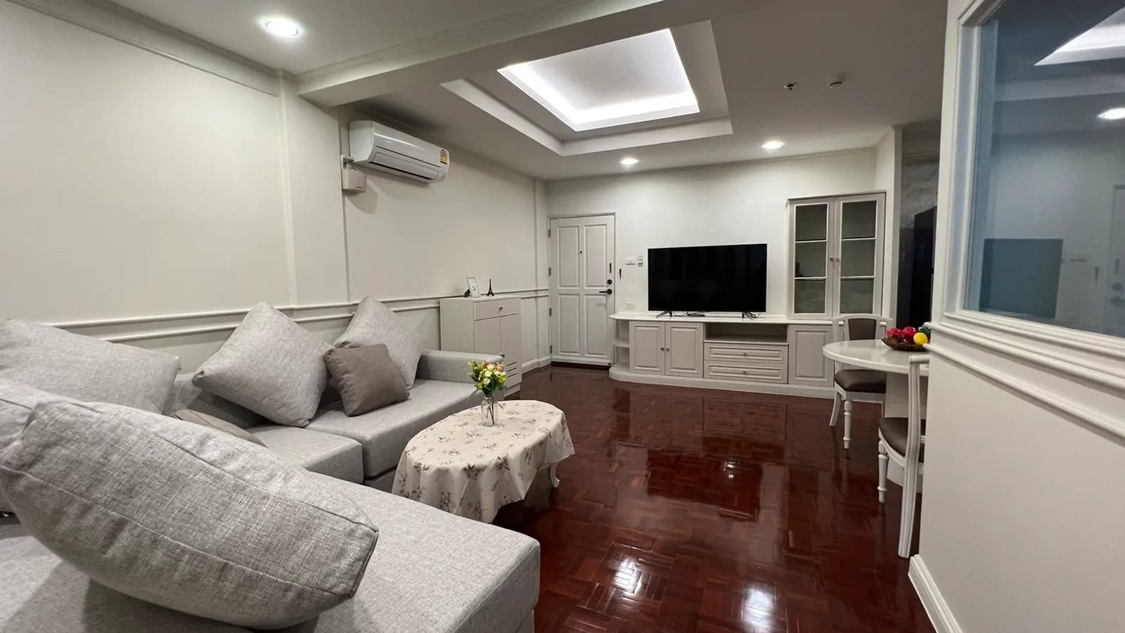 M Tower Apartment — photo 1