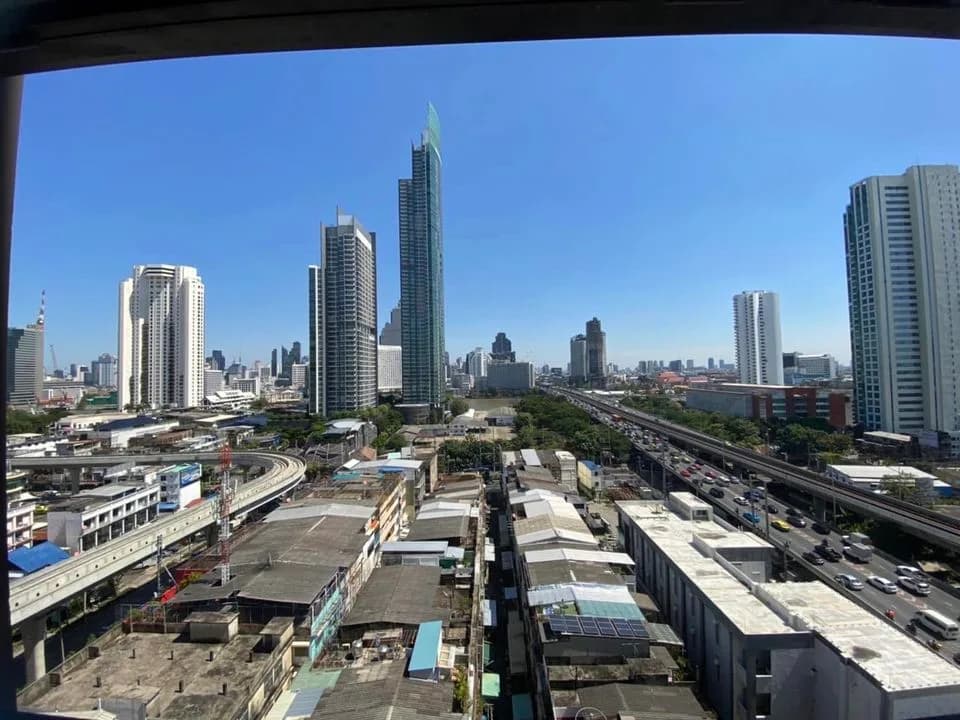 Urbano Absolute Sathon - Taksin — photo 17