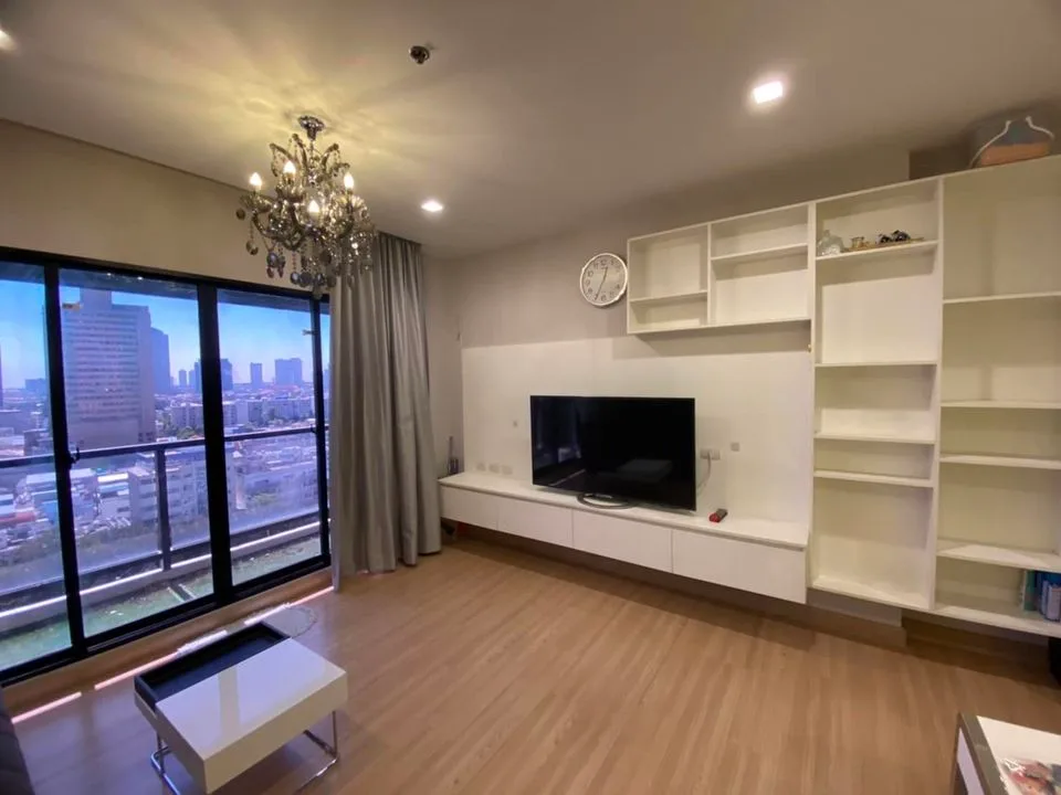 Urbano Absolute Sathon - Taksin — photo 4