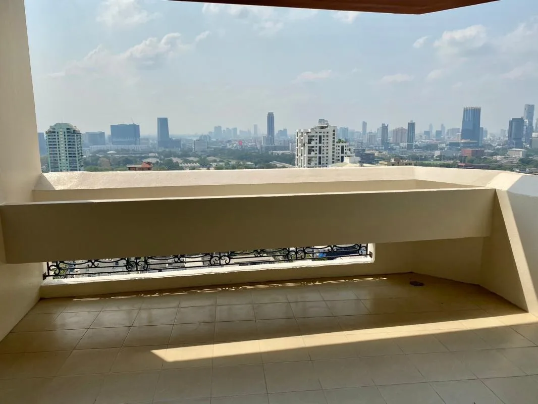 Newton Tower — photo 9