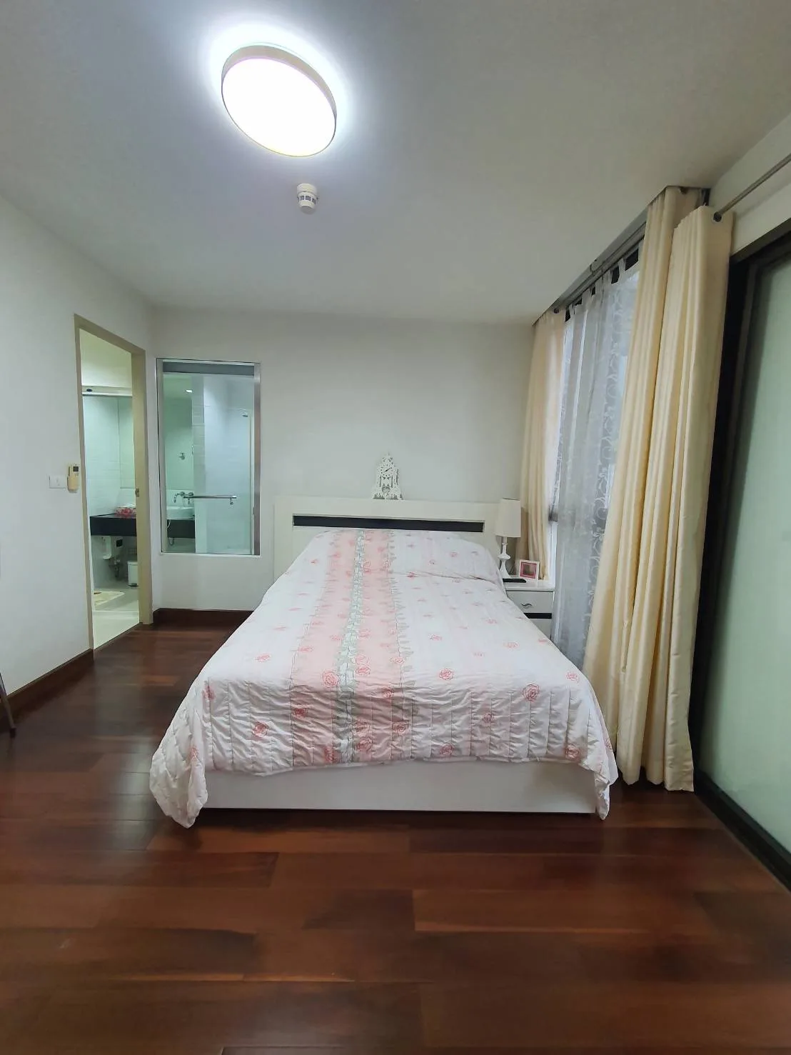 Ideo Sathorn - Taksin — photo 1