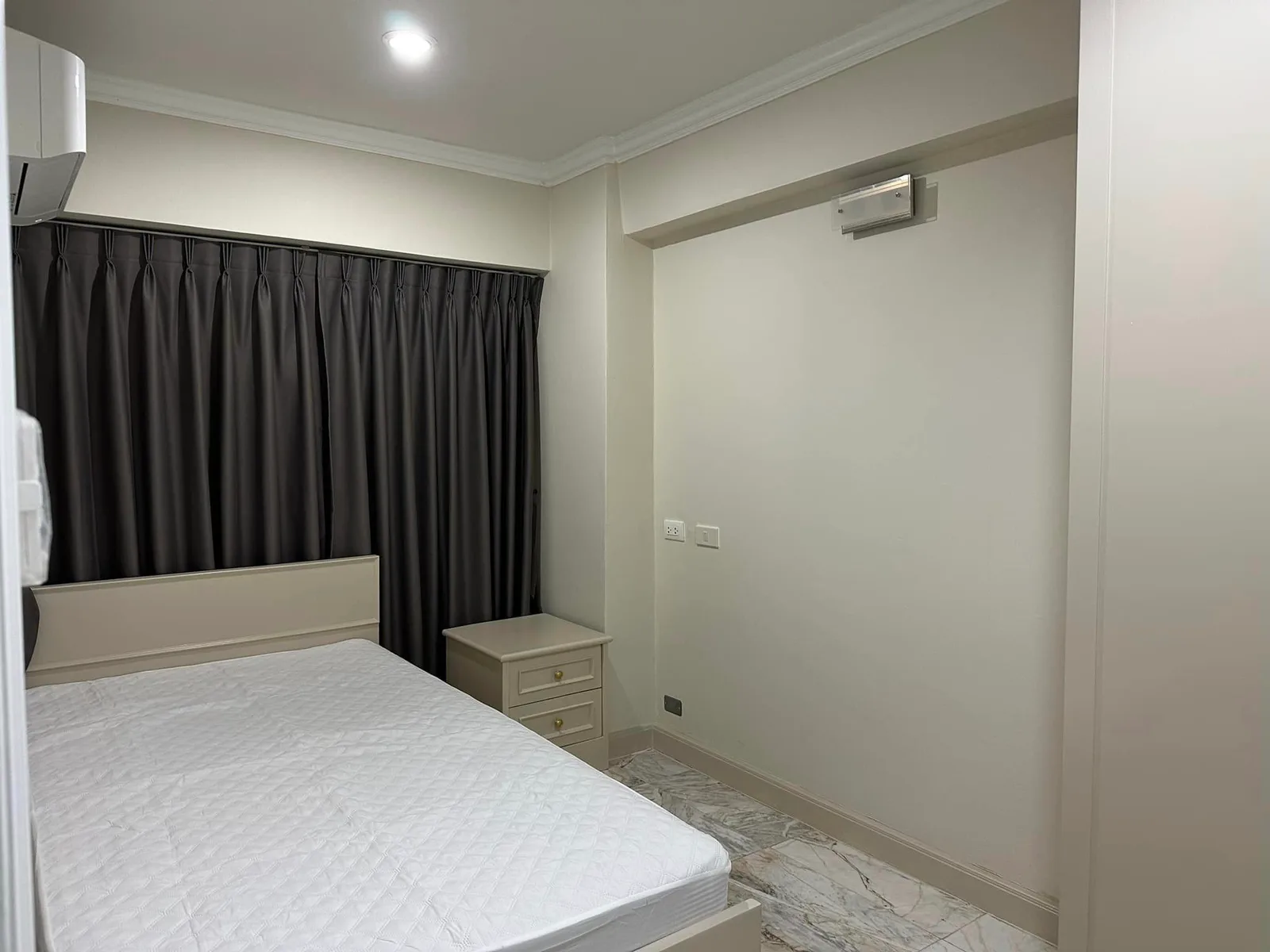 Thonglor Tower — photo 9
